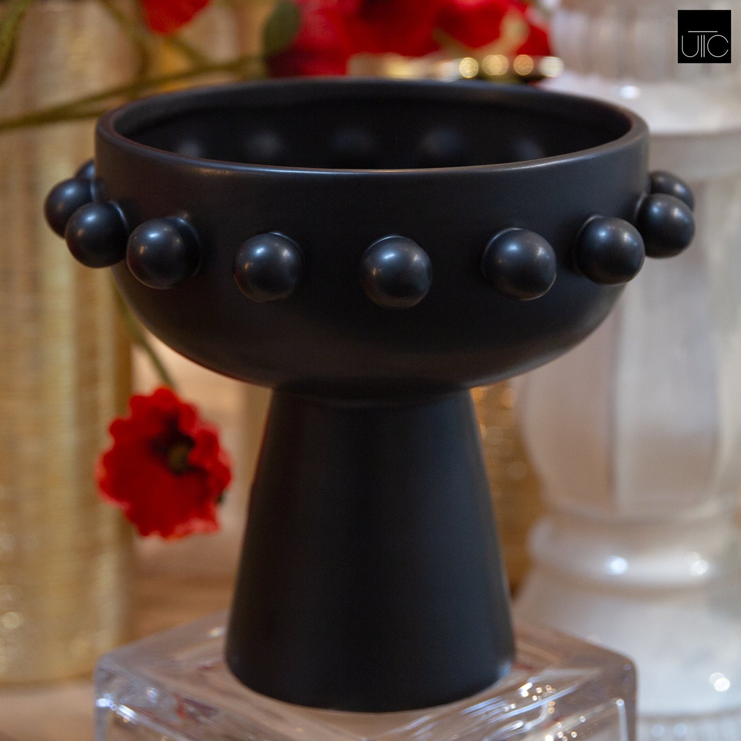 Emarise Ceramic Black Pedestal Bowl