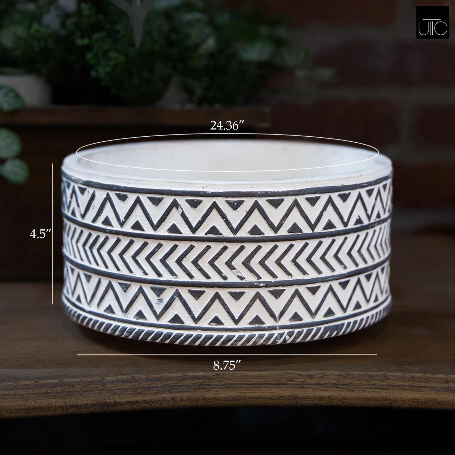 Mara Ceramic Wide Round Tribal Pot