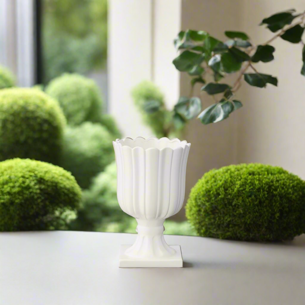 Clarisse Ceramic Tulip Urn Planter