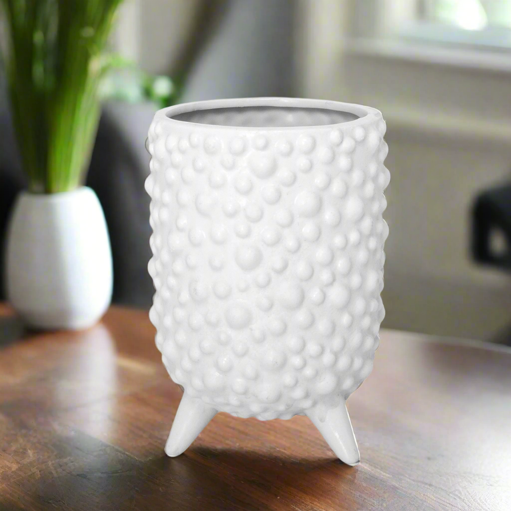 Quilly Studded Footed Planter