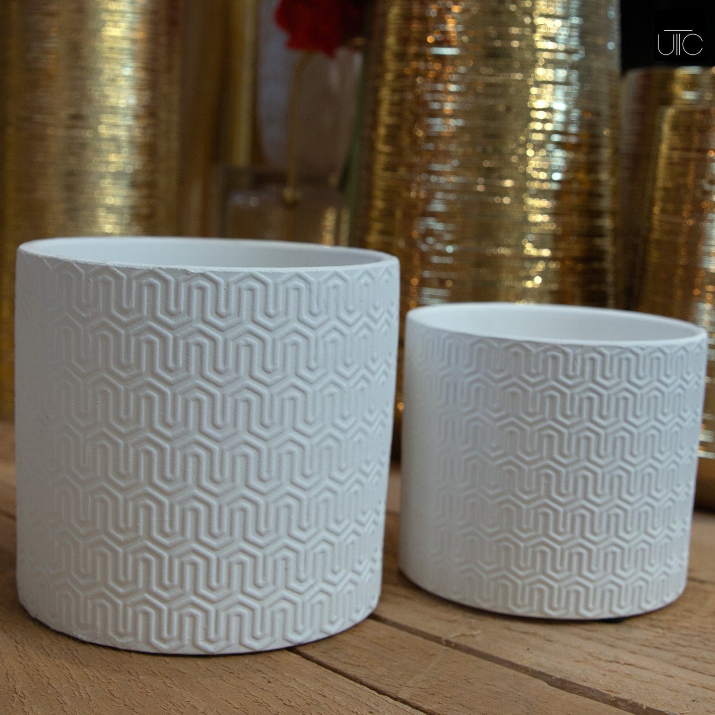 Hexille Embossed Wave Ceramic Pots (Set of 2)