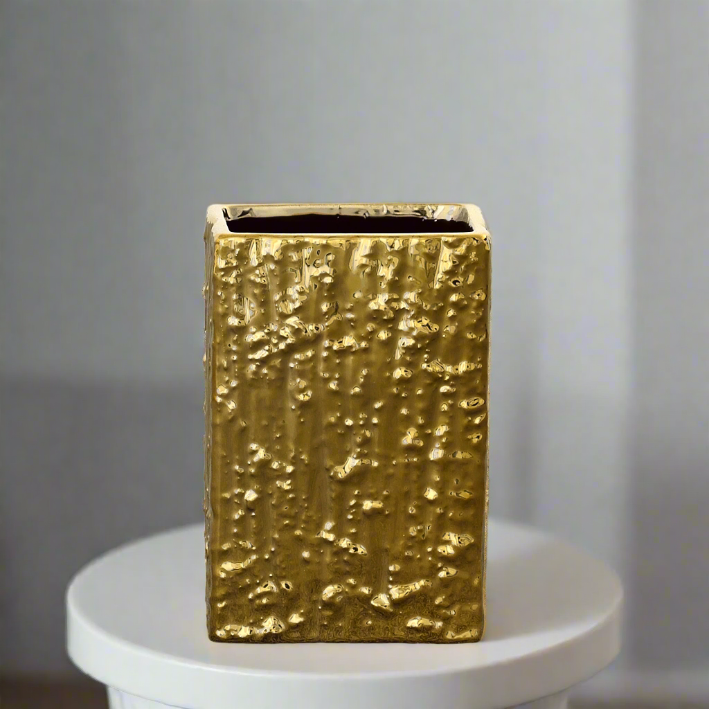 Rivora Golden Rectangular Vase