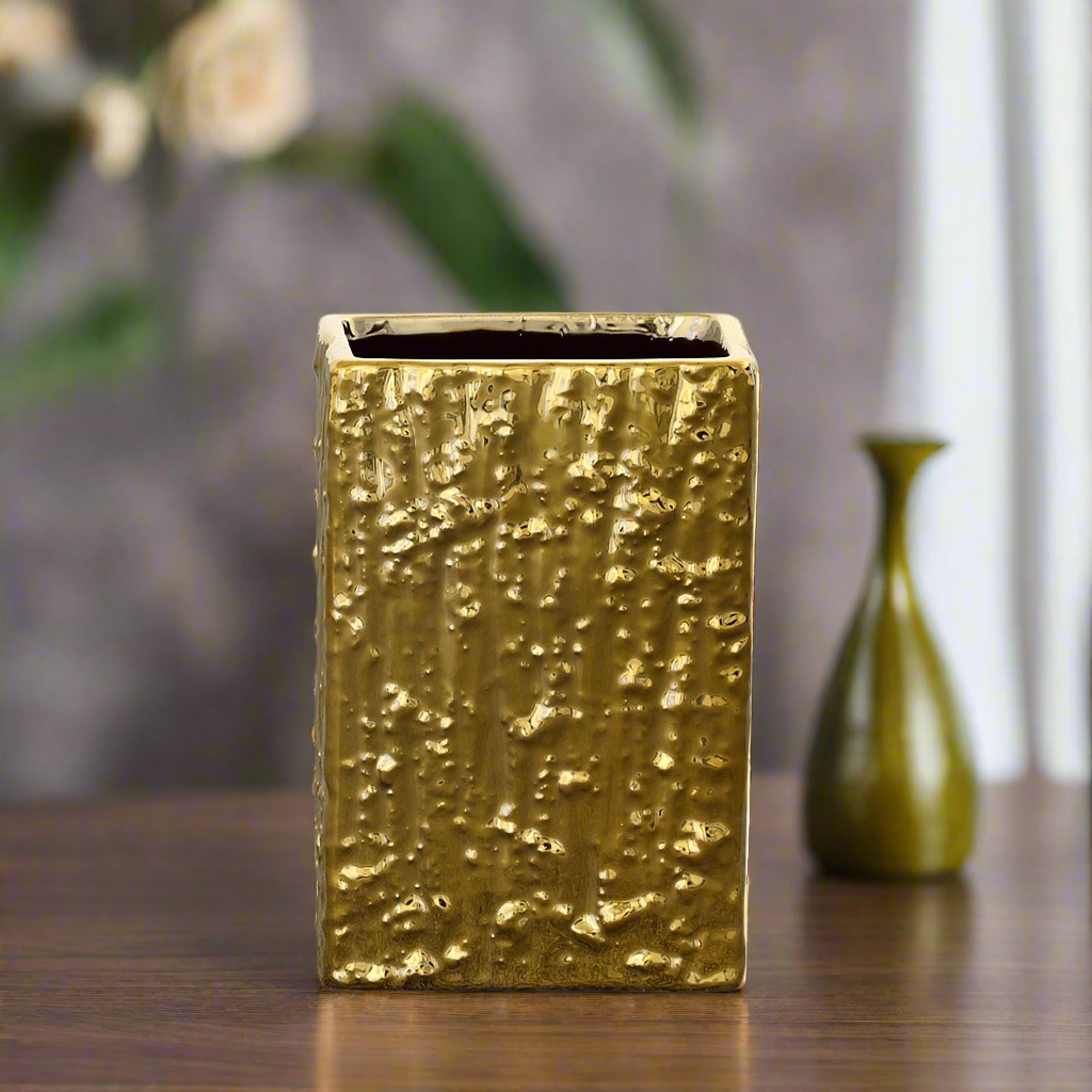 Rivora Golden Rectangular Vase