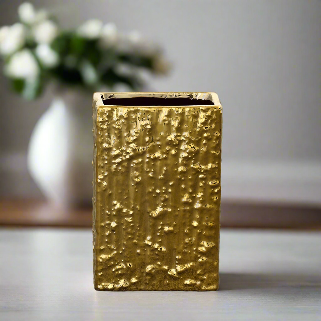 Rivora Golden Rectangular Vase