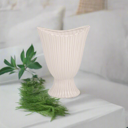 Calla Stoneware Pot