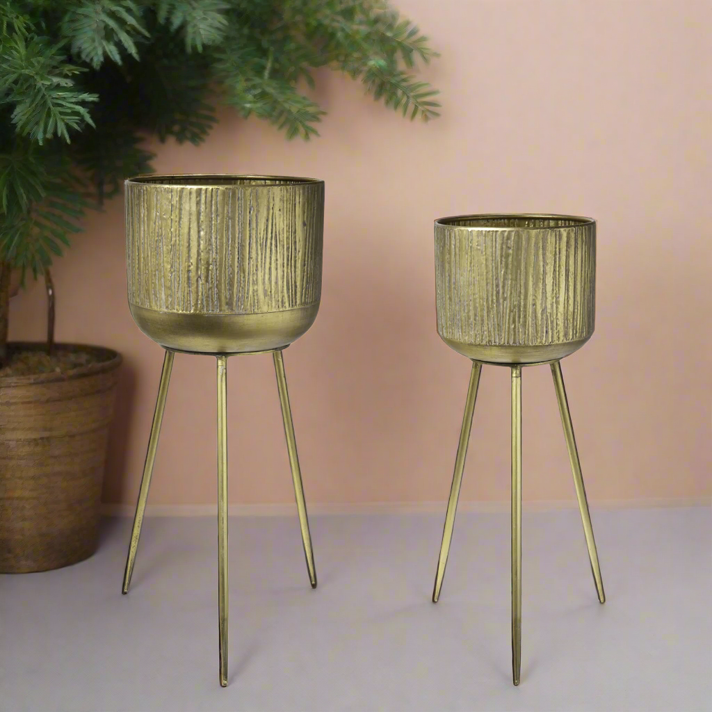 Prielle Metal Round Planter Set with Stand (Set of 2)