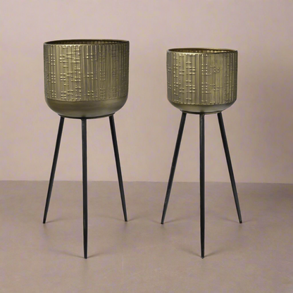 Prielle Metal Round Planter Set with Stand (Set of 2)