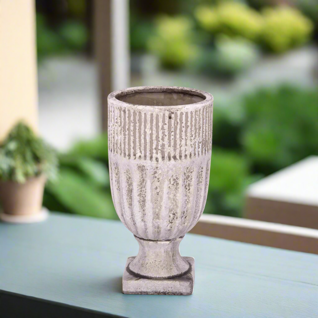 Gillian Terracotta Pot