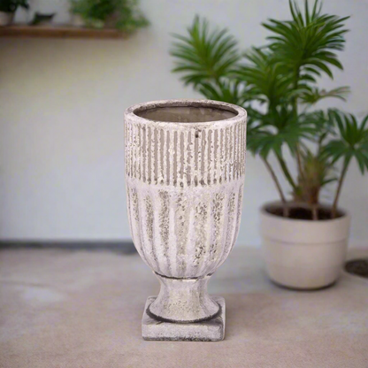 Gillian Terracotta Pot